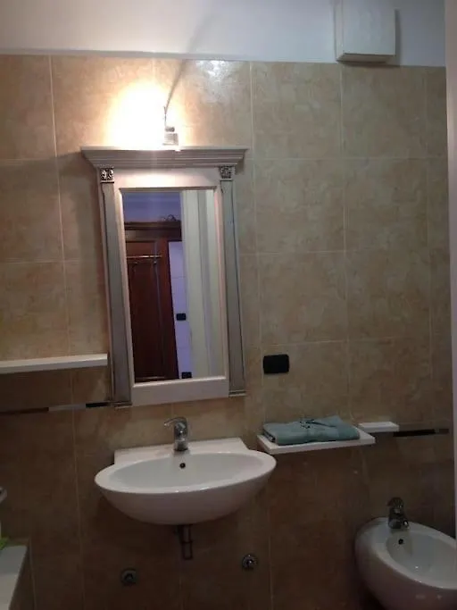 Navigli - 3 People Apartment Milan